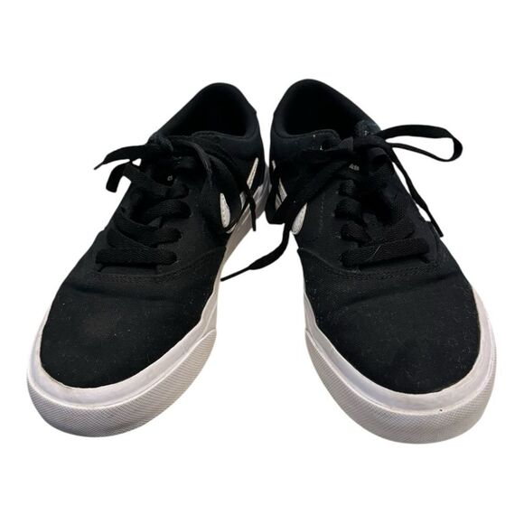 NIKE SB Charge Youth Big Kids Black Canvas CQ0260-004 Sneakers 5Y - Picture 3 of 6